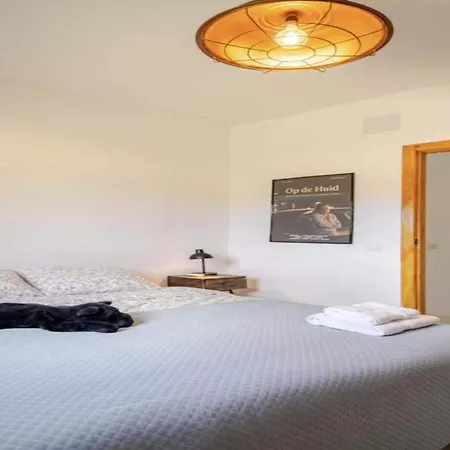 5-bedroom With Pool, Swimjet And Jacuzzi