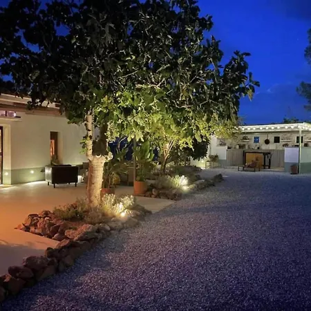 别墅 5-bedroom With Pool, Swimjet And Jacuzzi *