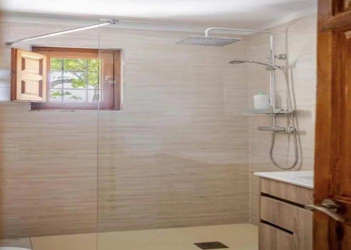 5-bedroom With Pool, Swimjet And Jacuzzi *