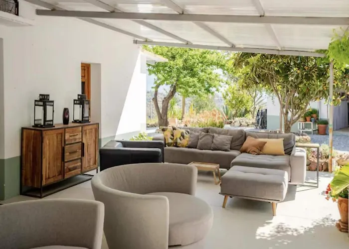 5-bedroom With Pool, Swimjet And Jacuzzi וילה